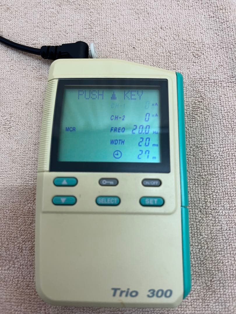 Trio 300 伊藤超短波　微弱電流　EMS