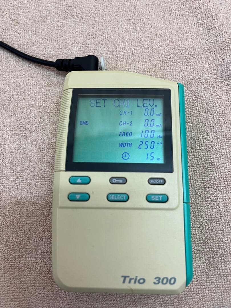 Trio 300 伊藤超短波　微弱電流　EMS