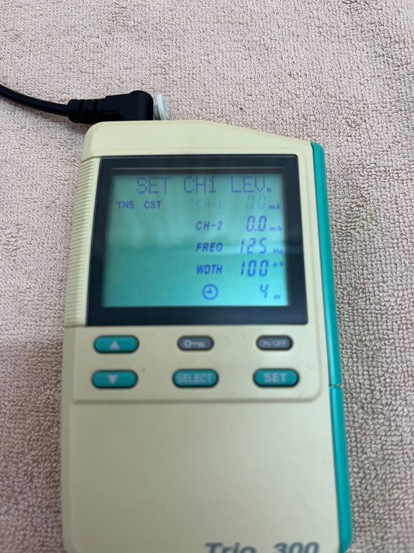 Trio 300 伊藤超短波　微弱電流　EMS