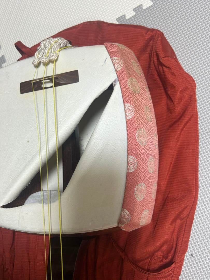 子持ち綾杉胴 三味線 犬皮