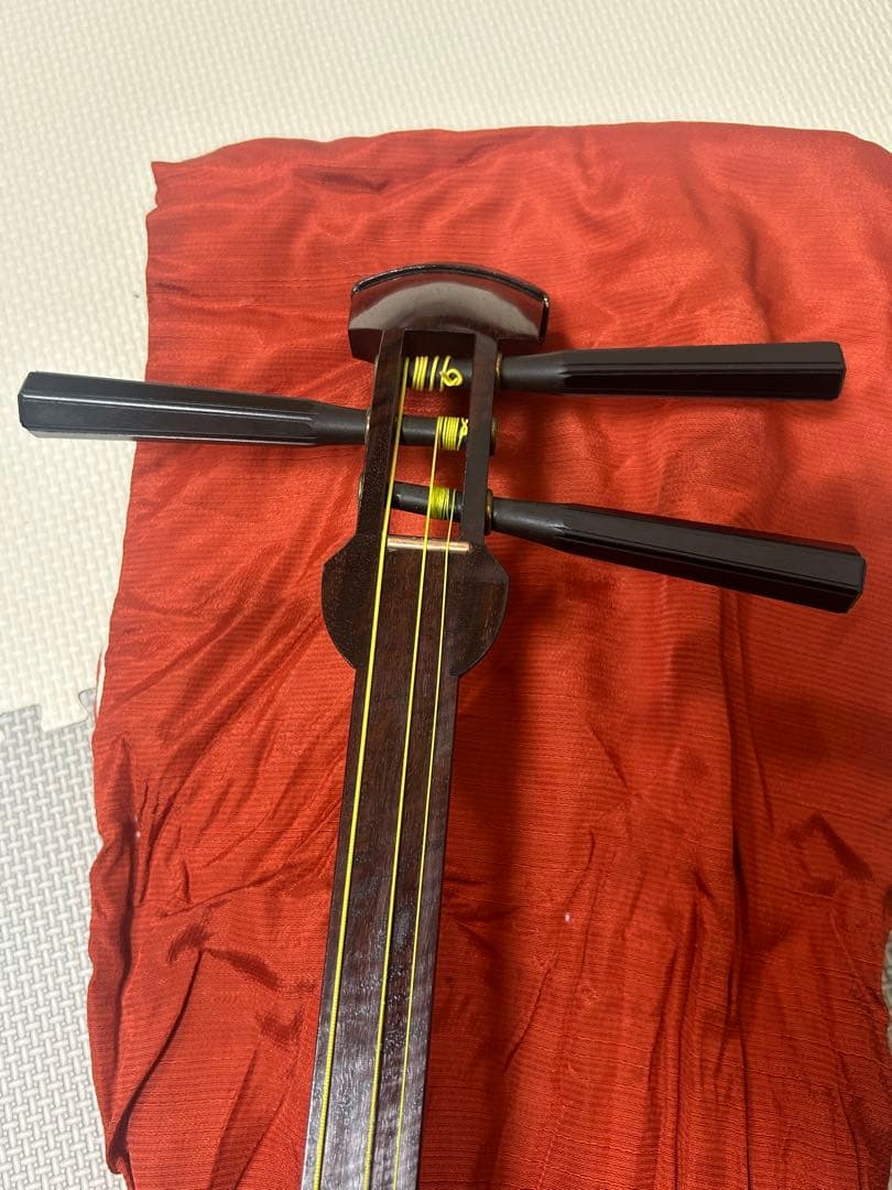 子持ち綾杉胴 三味線 犬皮