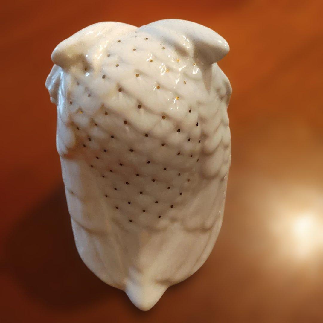 縁起物　フクロウの陶器置物