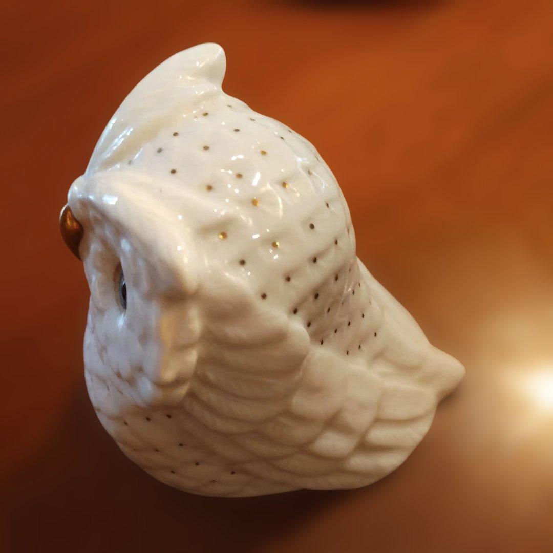 縁起物　フクロウの陶器置物