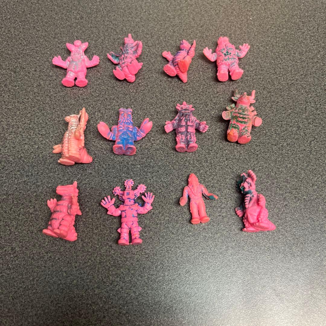 ウルトラマン怪獣消しゴムスプレー吹き付け バラ売りOK‼️ - メルカリ