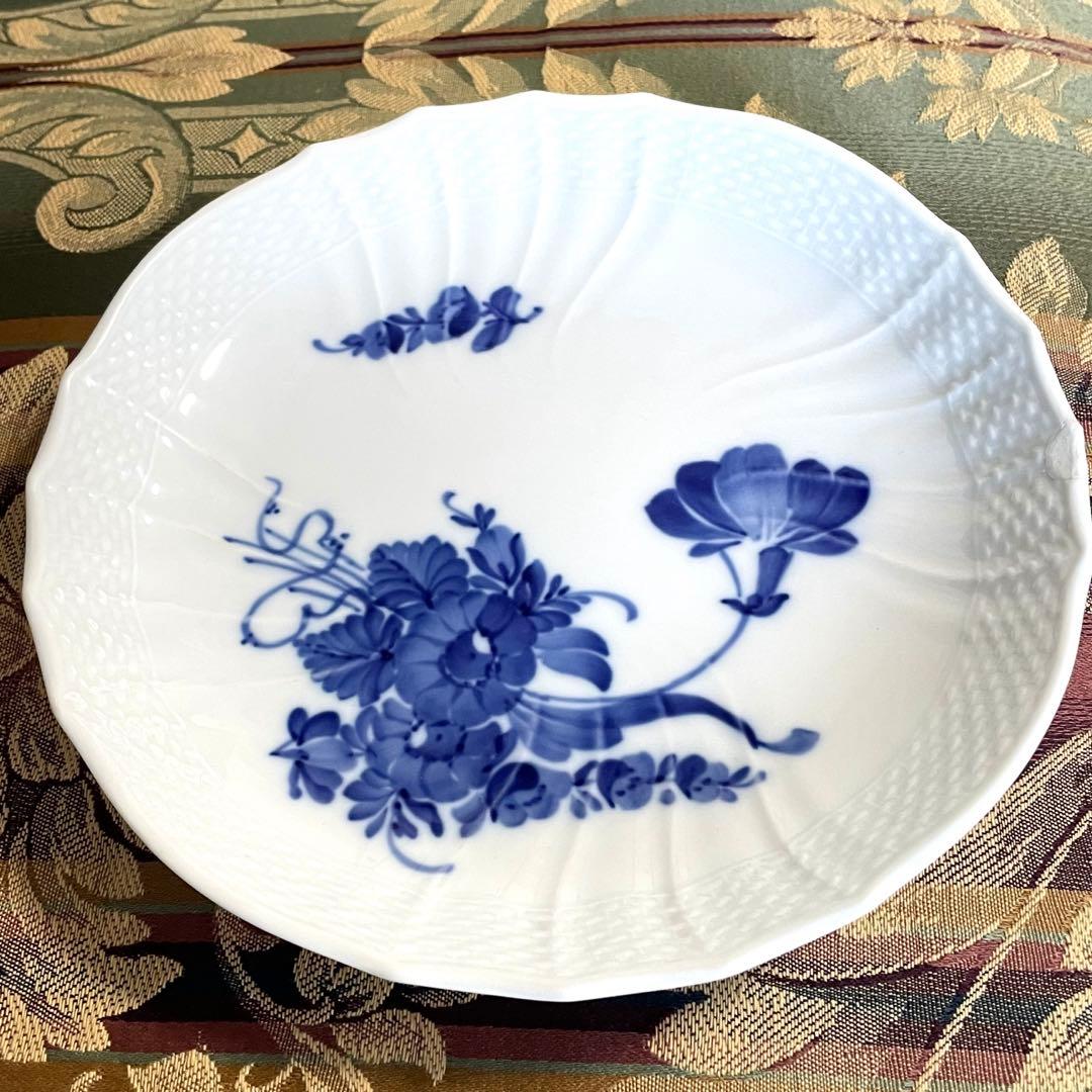 ロイヤルコペンハーゲン ブルーフラワー プレート 20cm ￼カケ補修あり