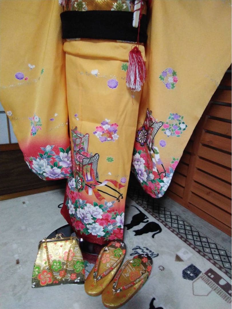 きゅーたです。7歳向けのお着物セットです