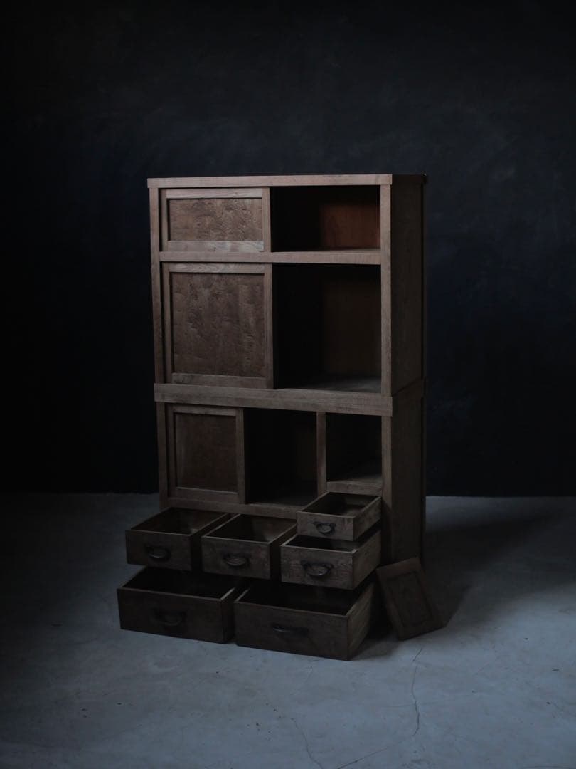 戸棚　食器棚　ケヤキ　収納棚　棚　古家具　古道具　アンティーク　昭和レトロ