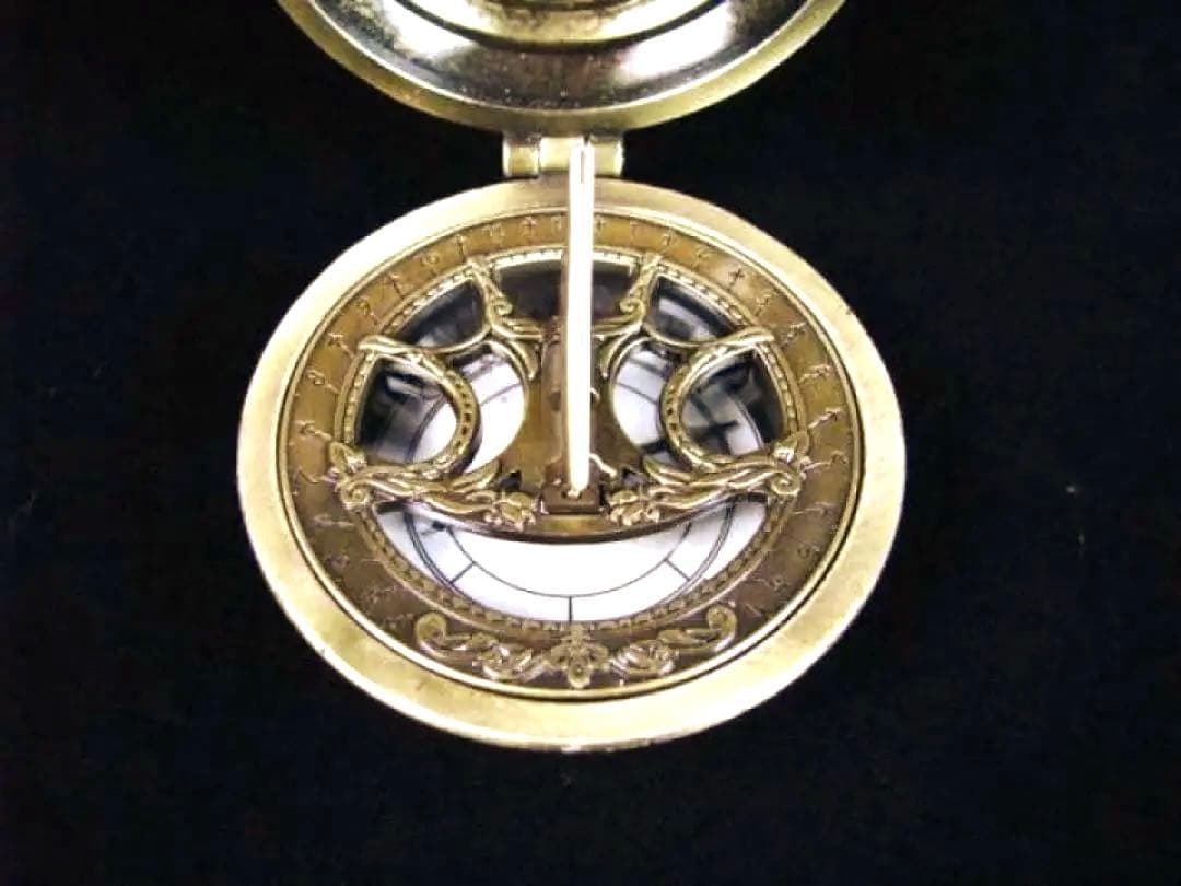 ウラニア懐中日時計　アンティーク　ブラス