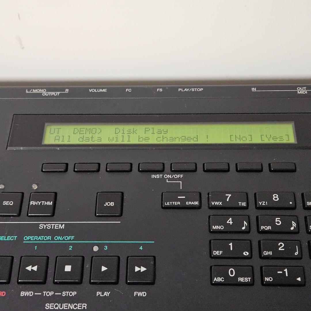 現状渡し】FM音源 YAMAHA V50 シンセサイザー