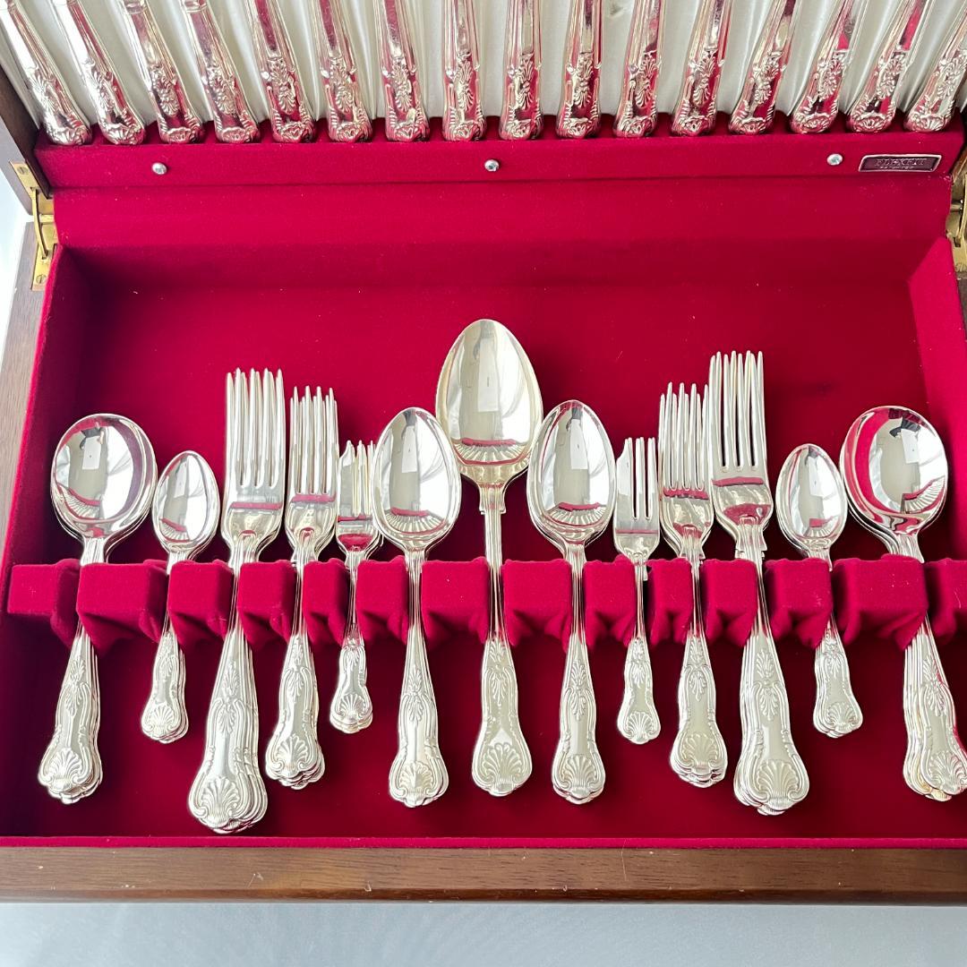 【Eben Parker】キングスパターンのディナーセット 8名用66本組