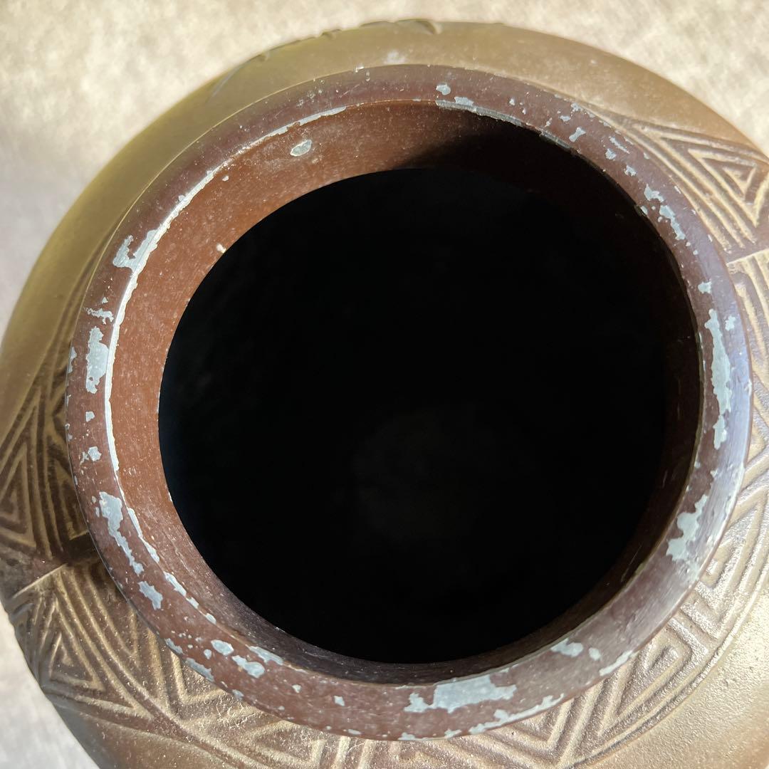 花模様彫刻の陶器花瓶 インテリア小物