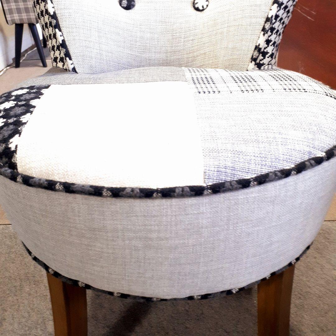 輸入家具　モノトーンチェア　パッチワークデザイン　グレー&ホワイト　２脚セット