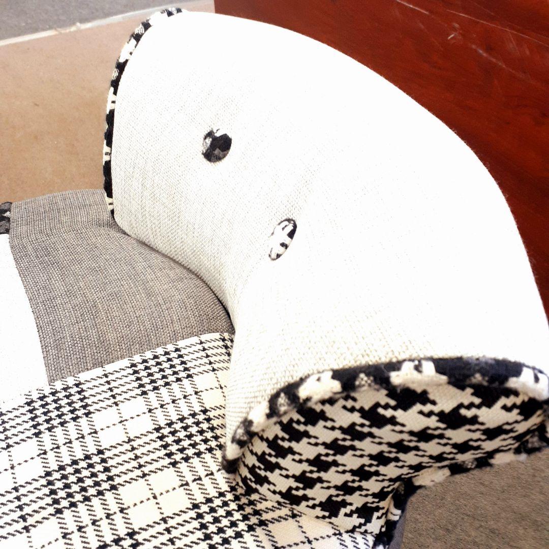 輸入家具　モノトーンチェア　パッチワークデザイン　グレー&ホワイト　２脚セット