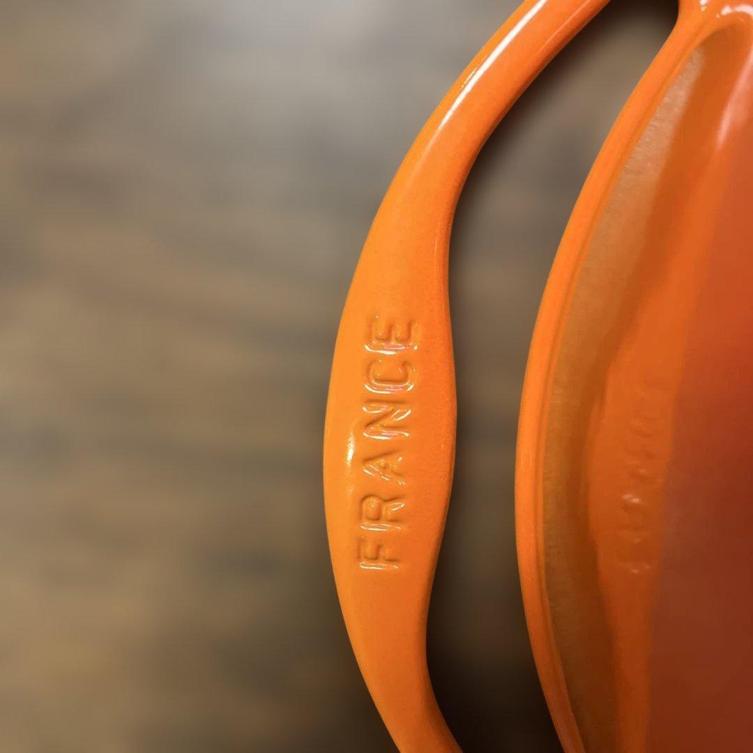 ル・クルーゼ 22 オレンジ