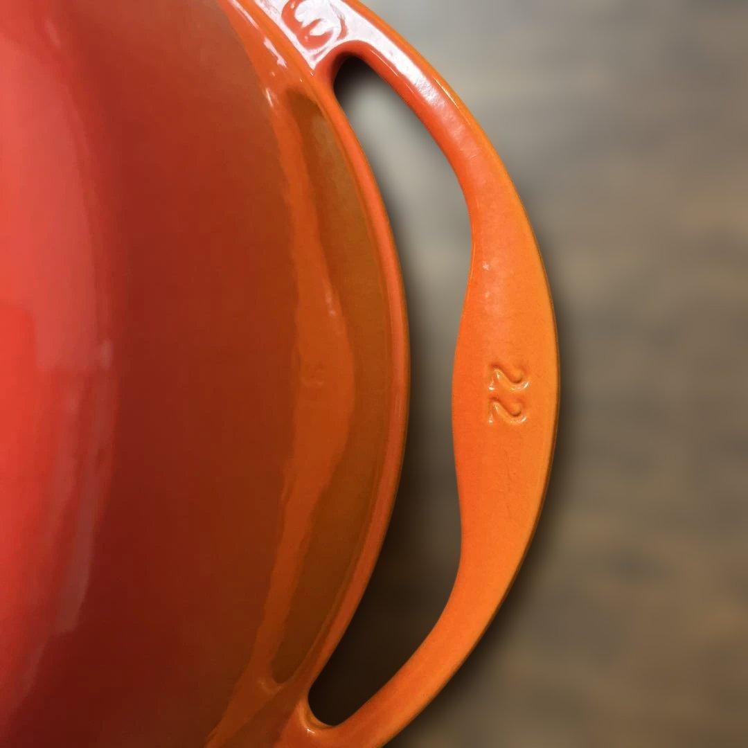 ル・クルーゼ 22 オレンジ