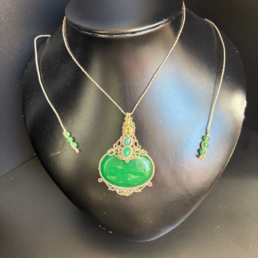 マレーシア翡翠×エメラルド×ペリドット×クリソプレーズのマクラメネックレス