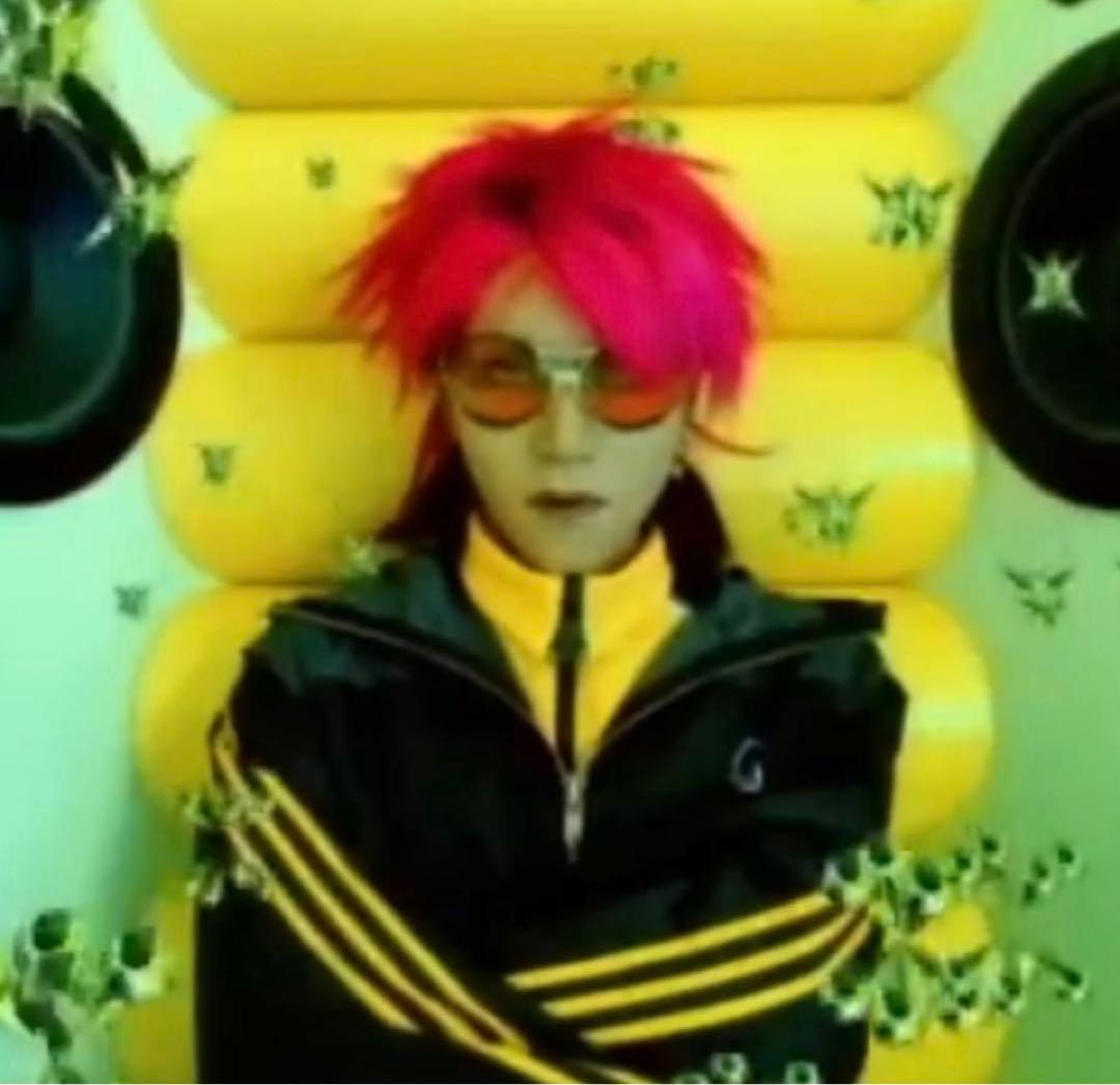 新品・未開封】hideサイドカーブver.ラインジャージ LEMONeD - メルカリ