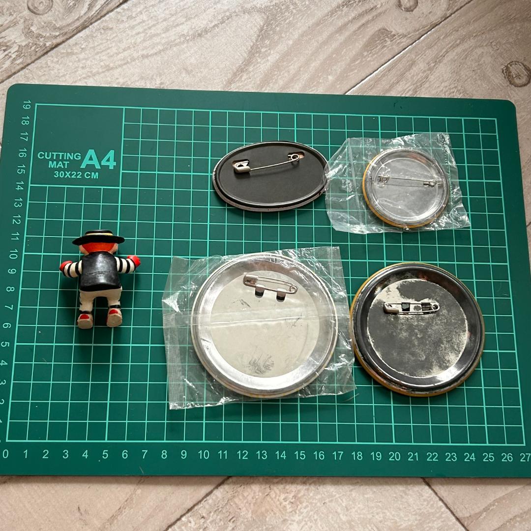 マクドナルド フィギュア 缶バッジ 5点セット ハンバーグラー デッド