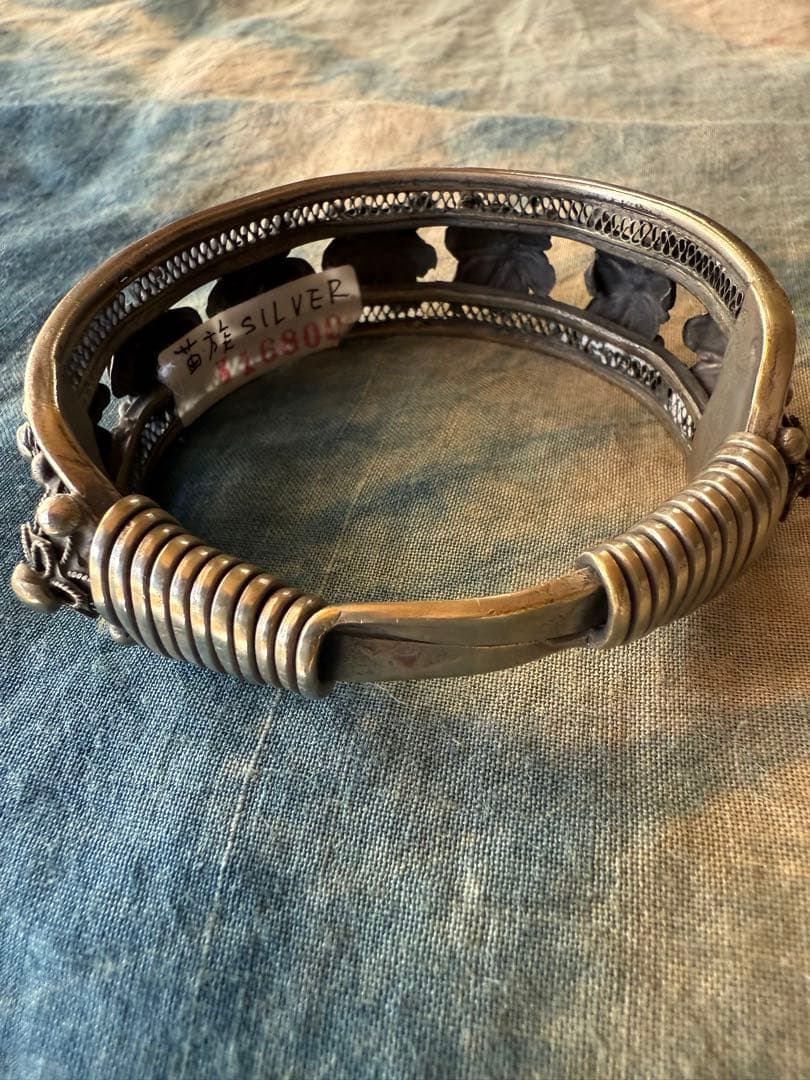◯jhojiさま専用。ビンテージ、ミャオ族のバングル2タイプ。