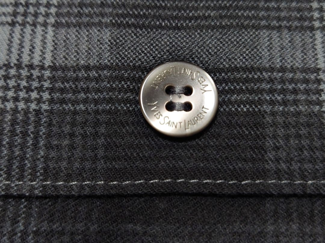 【ちむちむちぇりー】　イヴサンローラン　掛け布団カバー