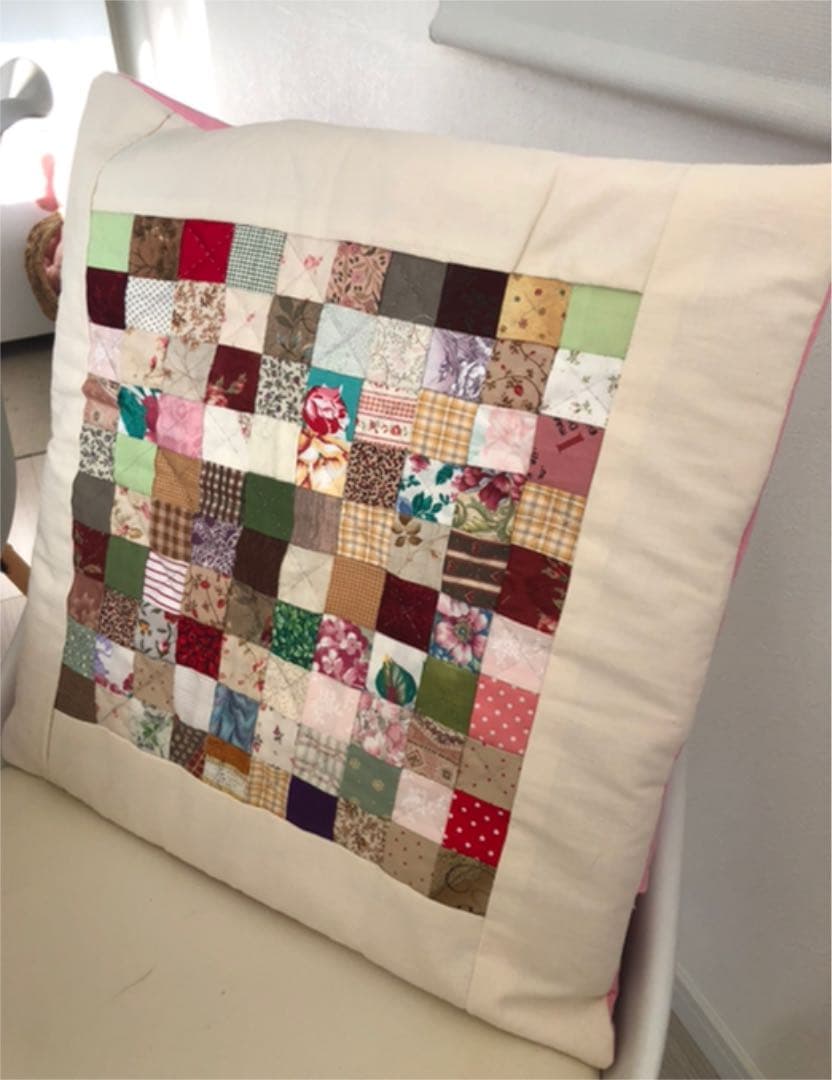 【週末値下げ】パッチワーク　クッションカバー　５枚セット