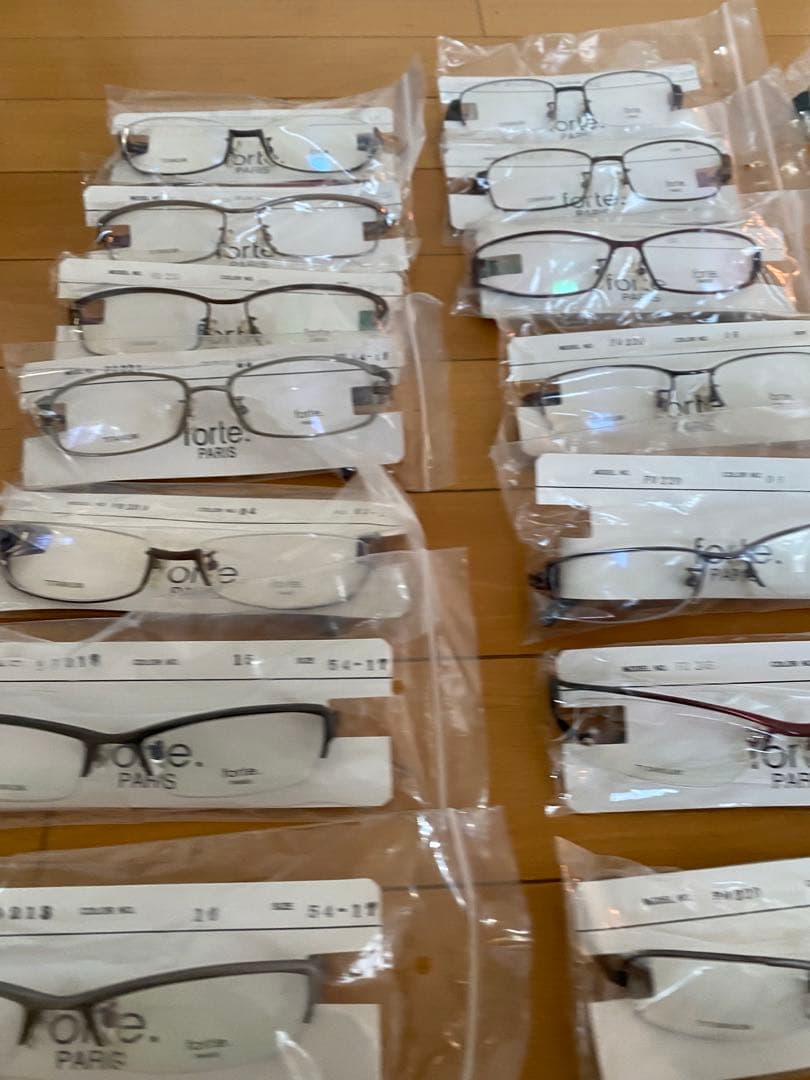 メガネフレーム　卸売り