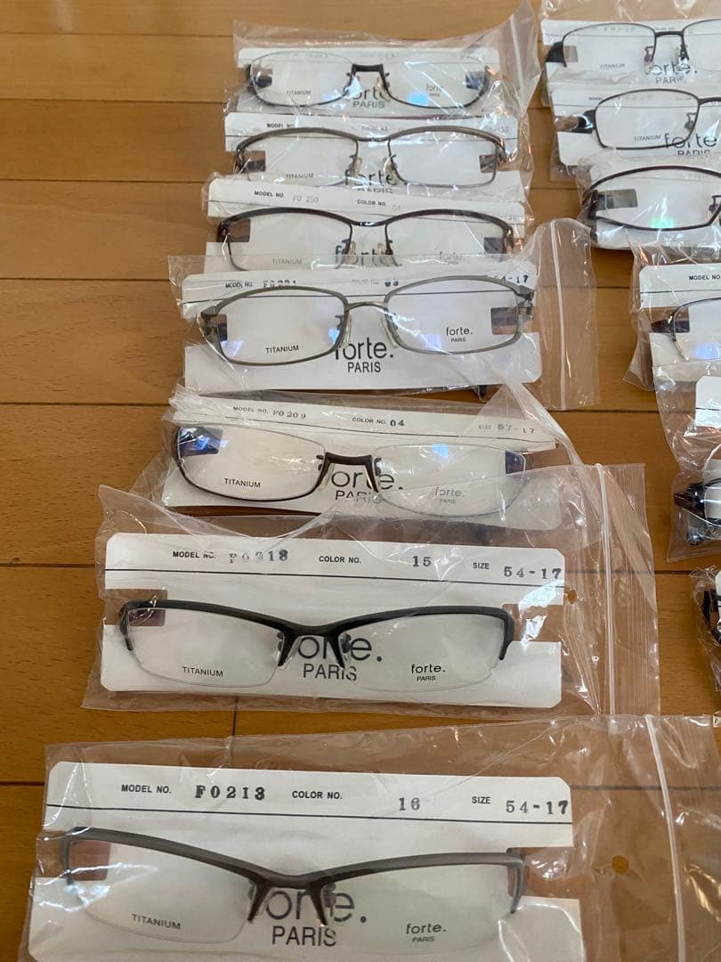 メガネフレーム　卸売り