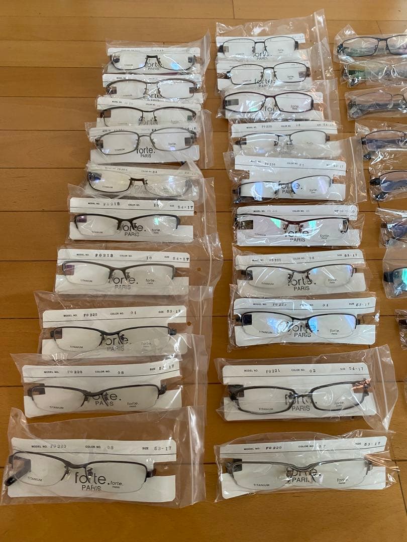 メガネフレーム　卸売り