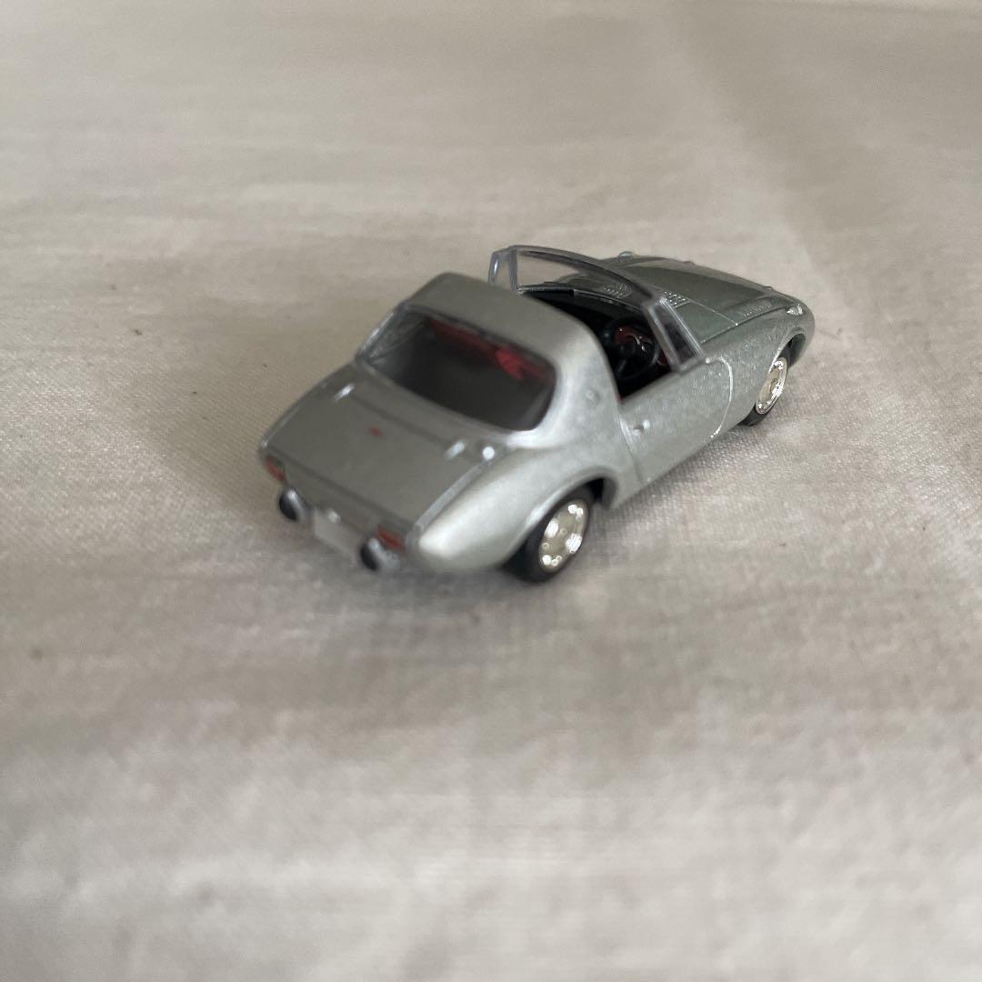 トミカリミテッドヴィンテージ　トヨタスポーツ800