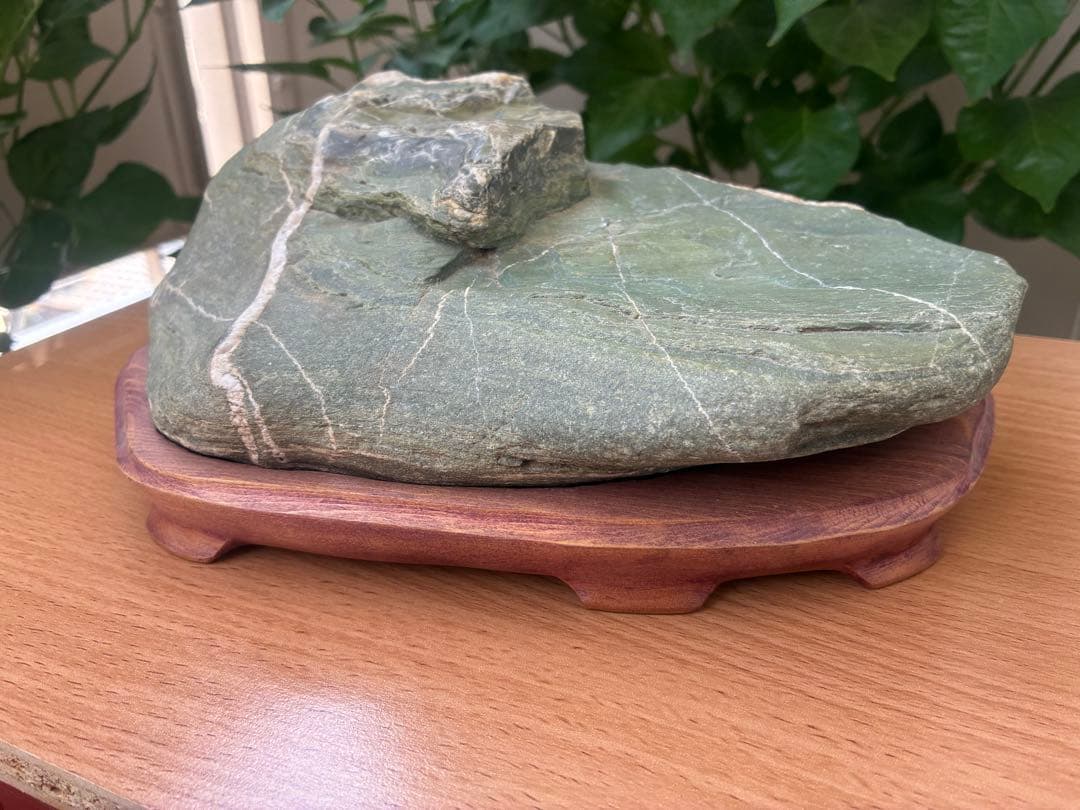 【滝景 水石】 観賞石 台座付き