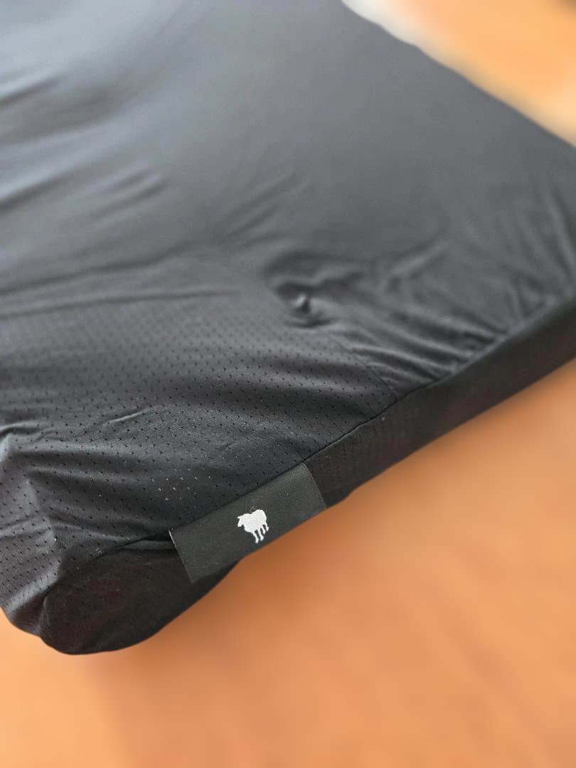 ヒツジのいらない枕　至極ブラックレーベル