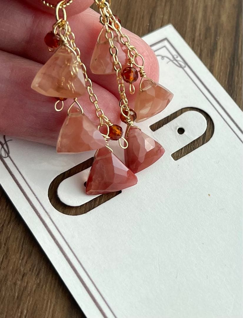 珍しい三角アンデシンのピアスチャーム☆シラー綺麗