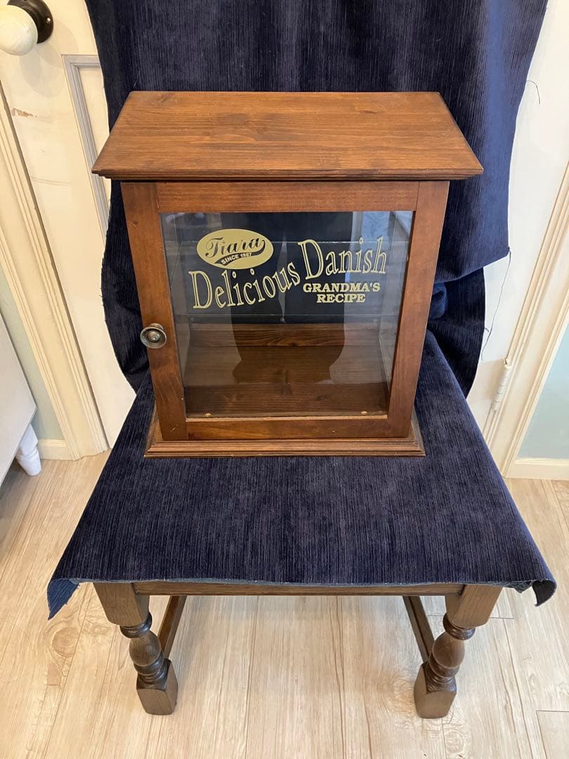 木製 ガラス飾り棚 キャビネット コレクションケース　ショーケース ディスプレイ