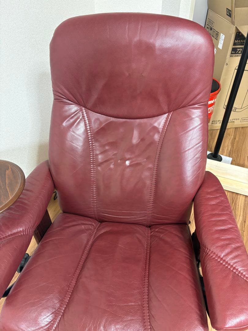 廃盤PCテーブル＋スイングテーブル付】ストレスレス Consul M 赤レザー