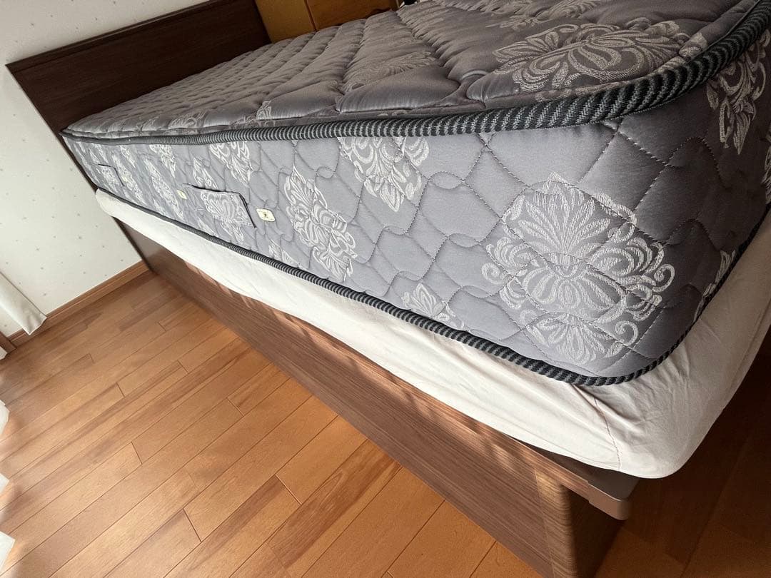 【送料込み】フランスベッド　マットレスPWハード　シングルサイズ