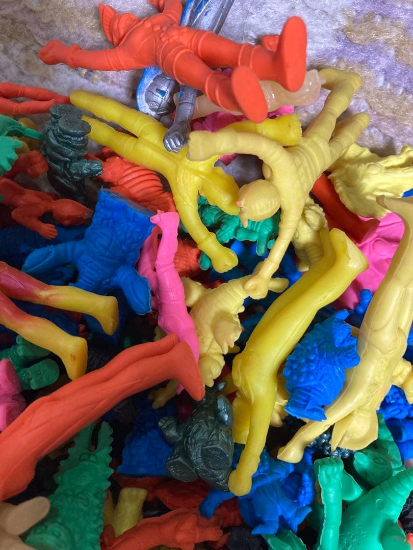 ウルトラマン消しゴム　450個！