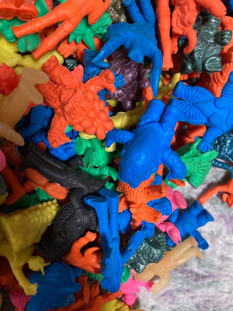 ウルトラマン消しゴム　450個！