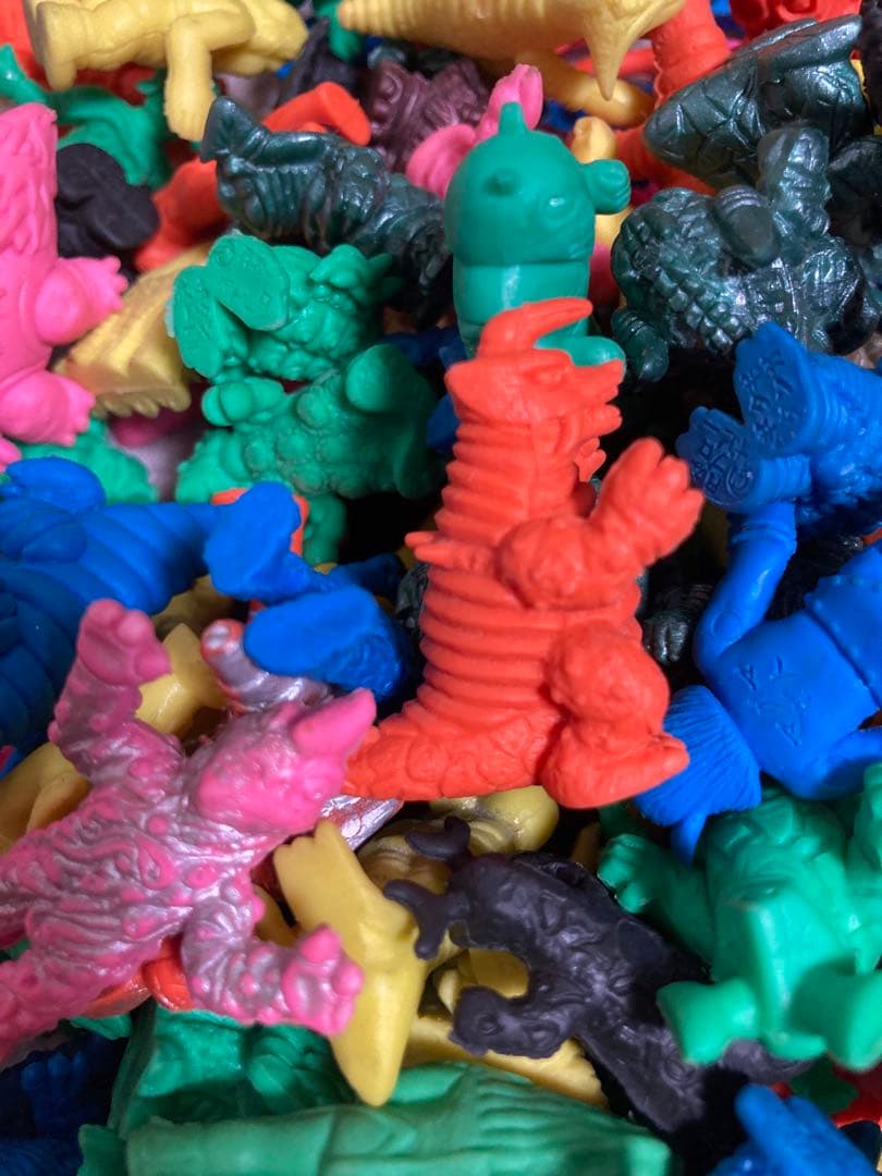 ウルトラマン消しゴム　450個！