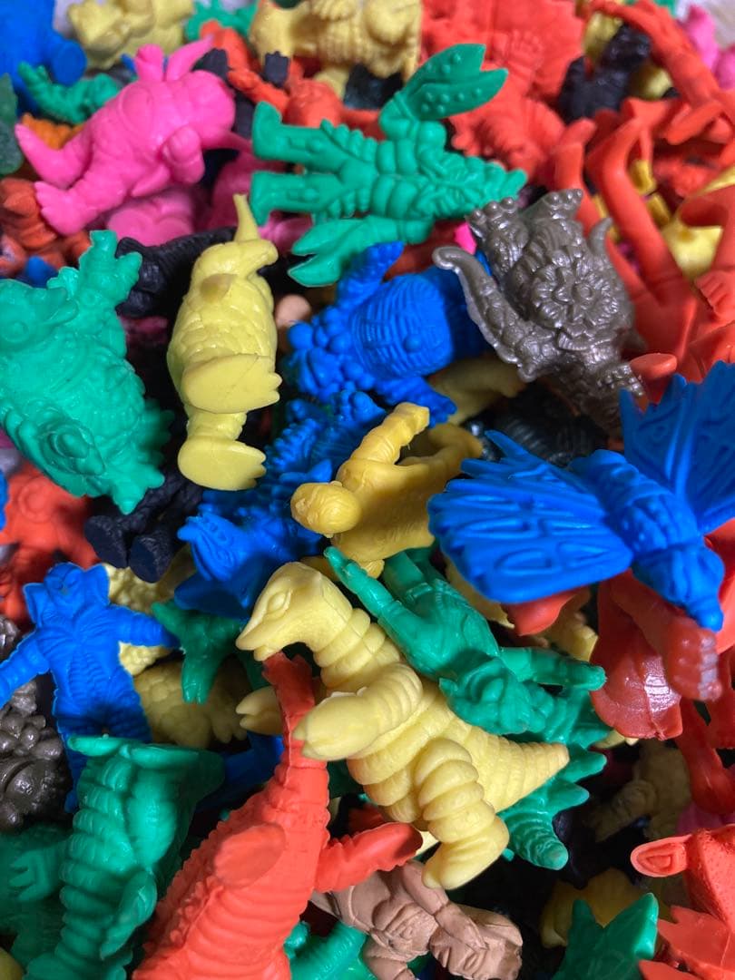 ウルトラマン消しゴム　450個！