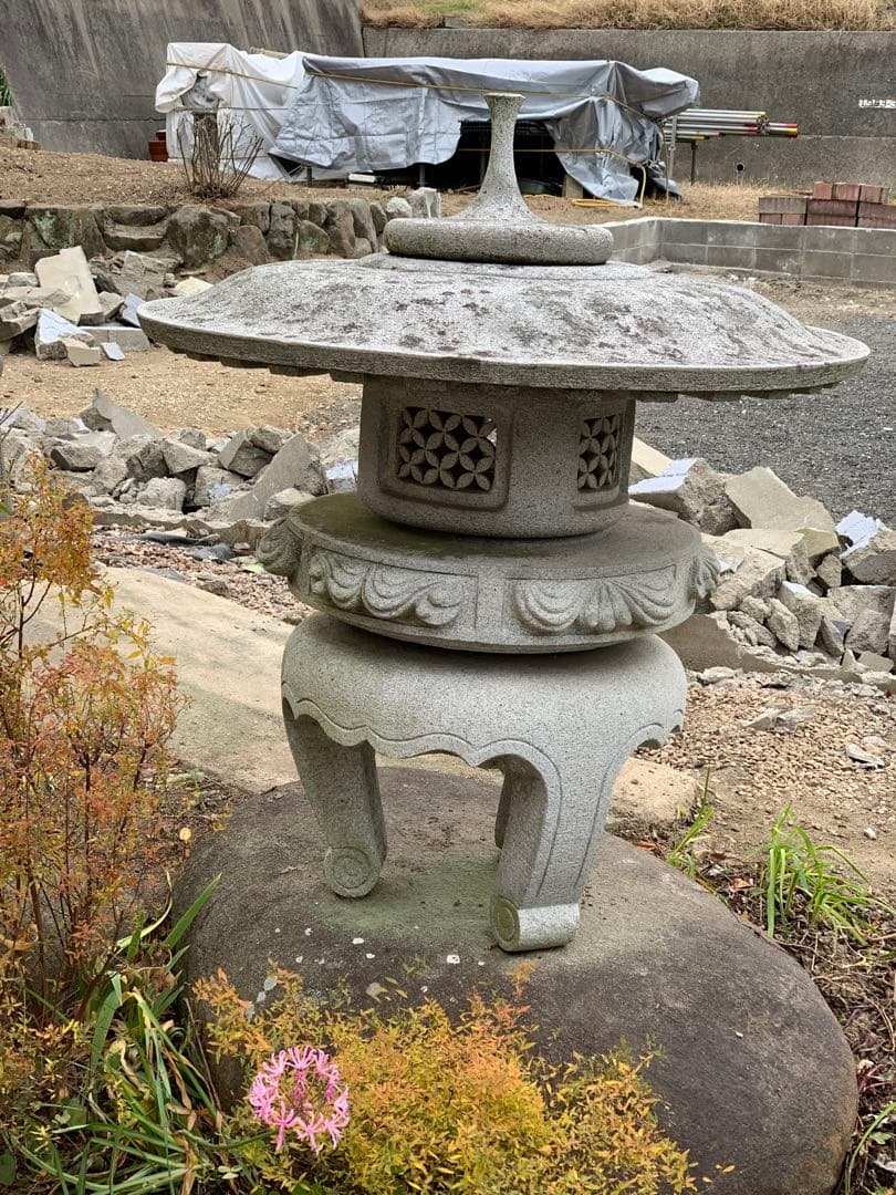 石の灯籠