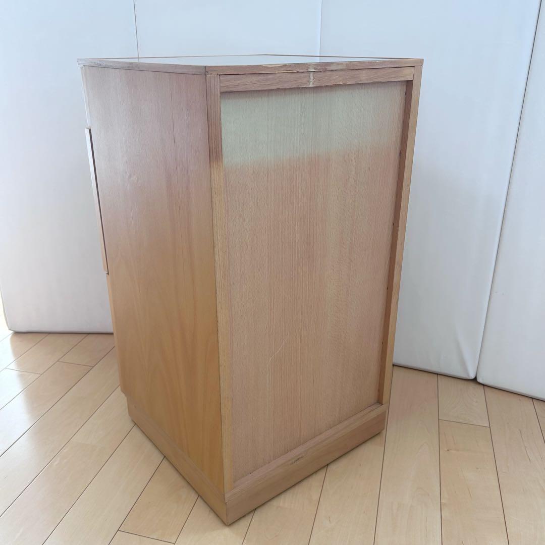 ガラス天板木製キャビネット 3段チェスト ミッドセンチュリー モダン