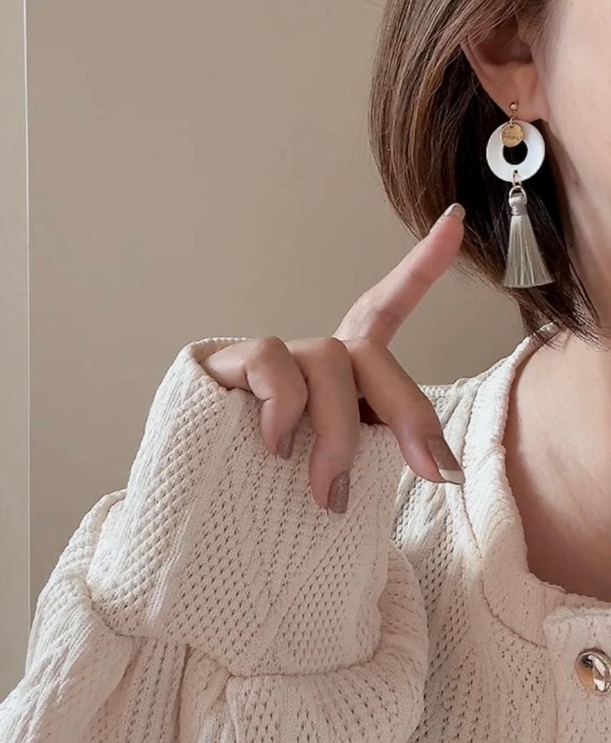 ニュアンスタッセルピアス4種