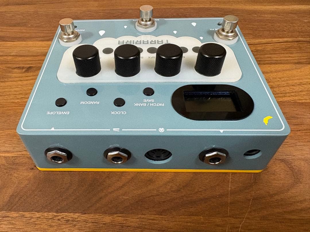 ギター Bananana Effects / TARARIRA