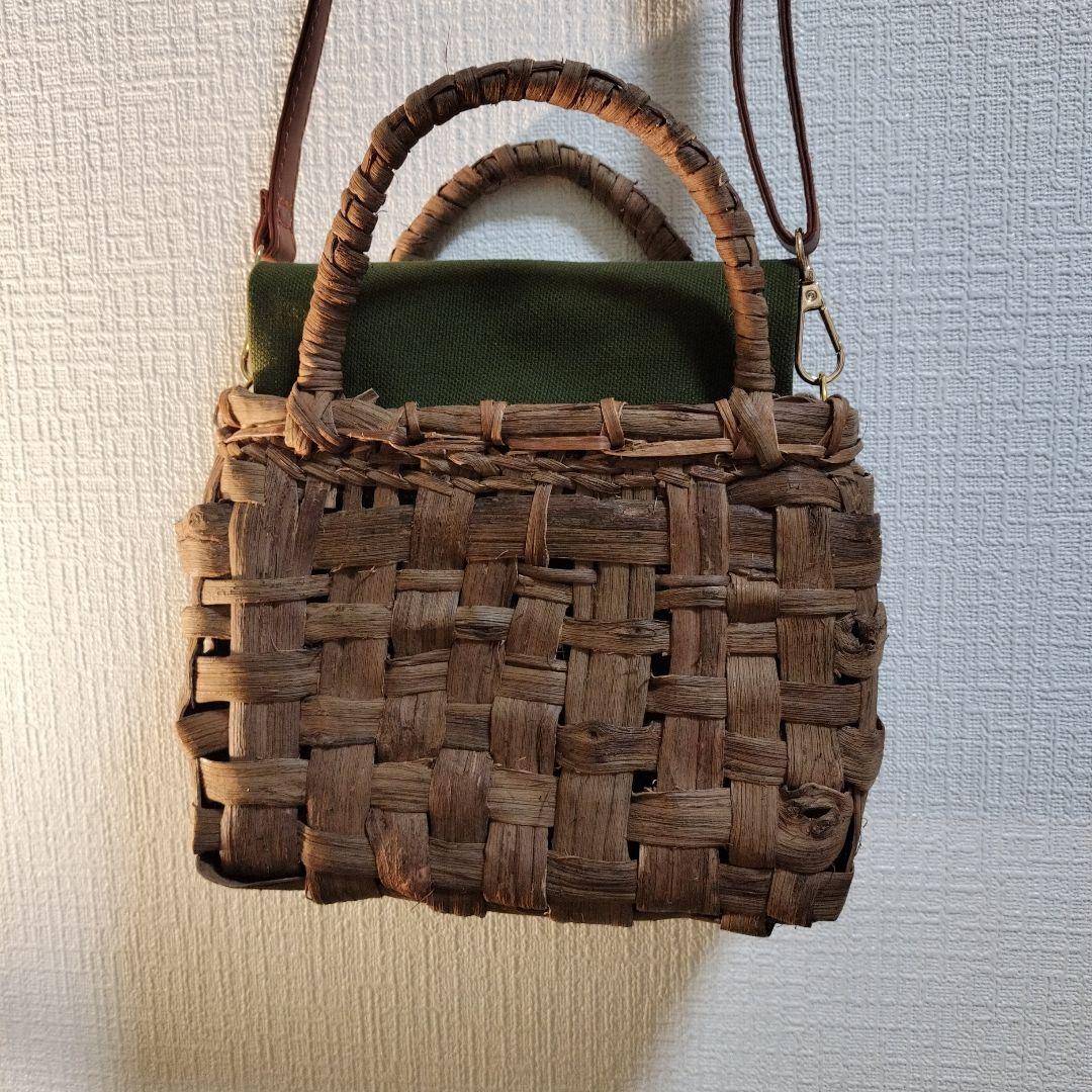 山葡萄市松編みショルダーバッグ