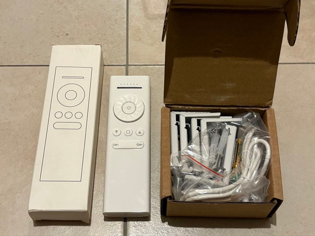 Yoolax 電動 ロールスクリーン 遮光1級 アレクサ対応