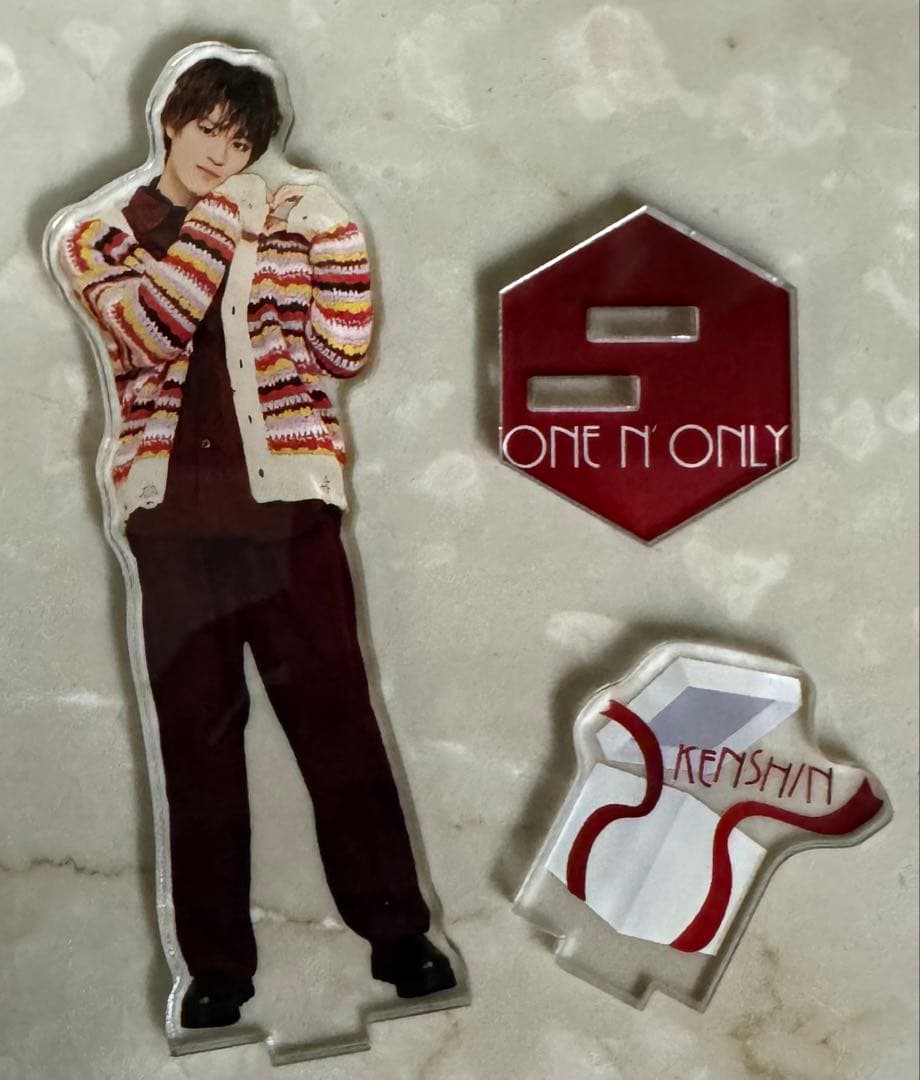 ONE N' ONLY 上村謙信 ハピホリ アクスタ - メルカリ