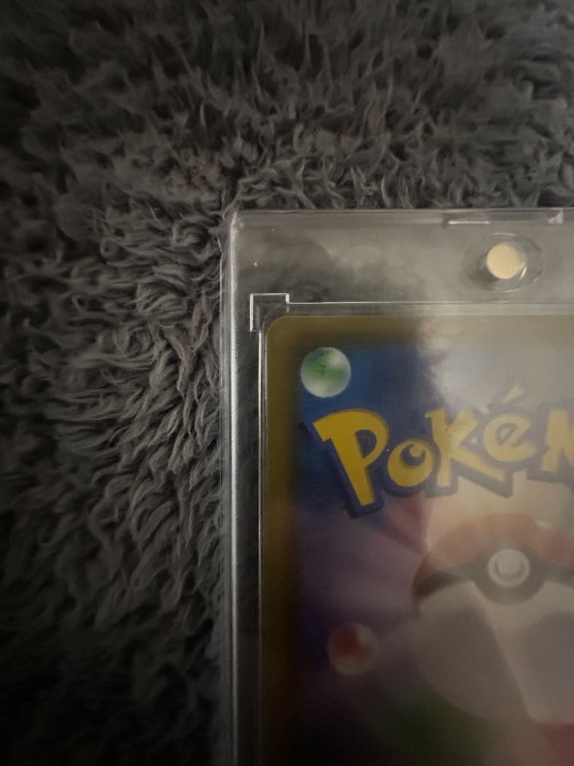 ひ*ぃ様 ポケカ　ミュウ UR 25th マグネットローダー付き