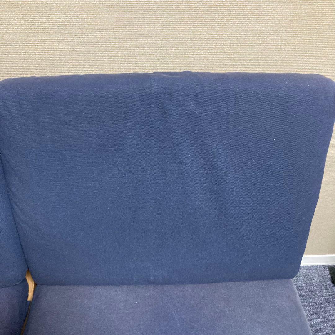 無印良品　リビングでもダイニングでもつかえるソファチェア　左