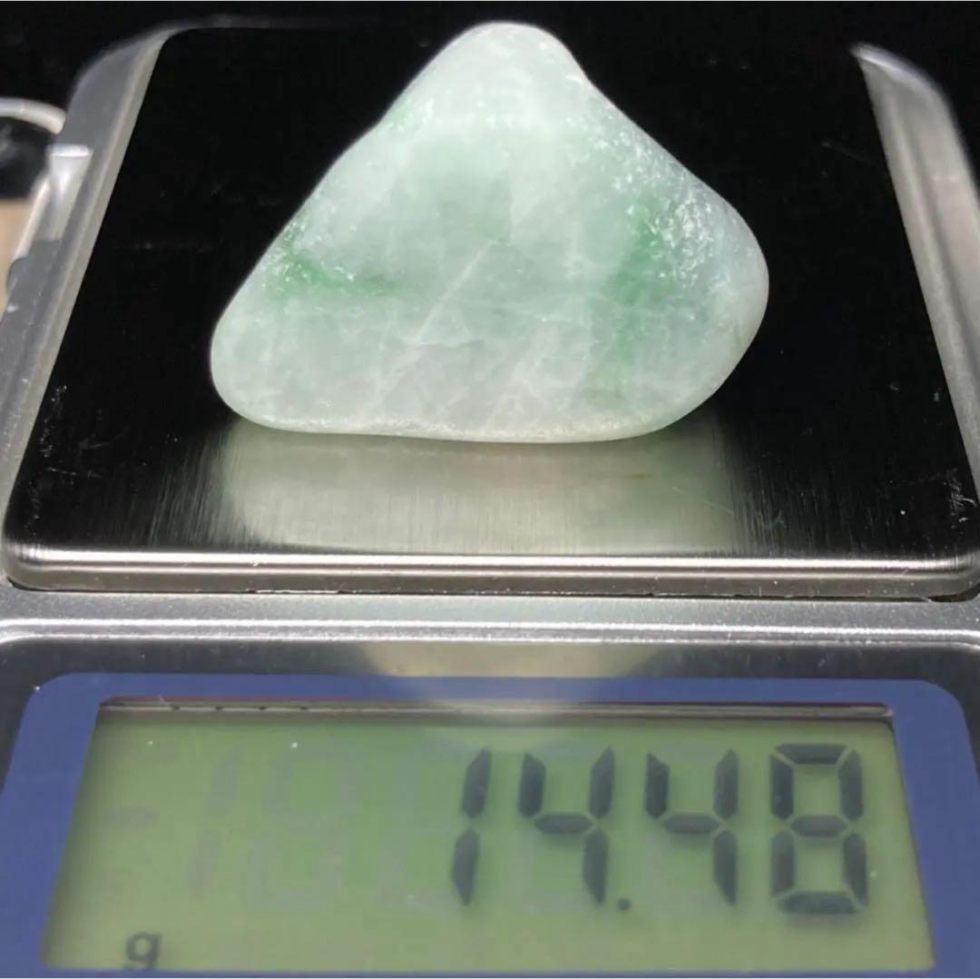 糸魚川翡翠 ロウカン質 翡翠 原石 14.4g - メルカリ