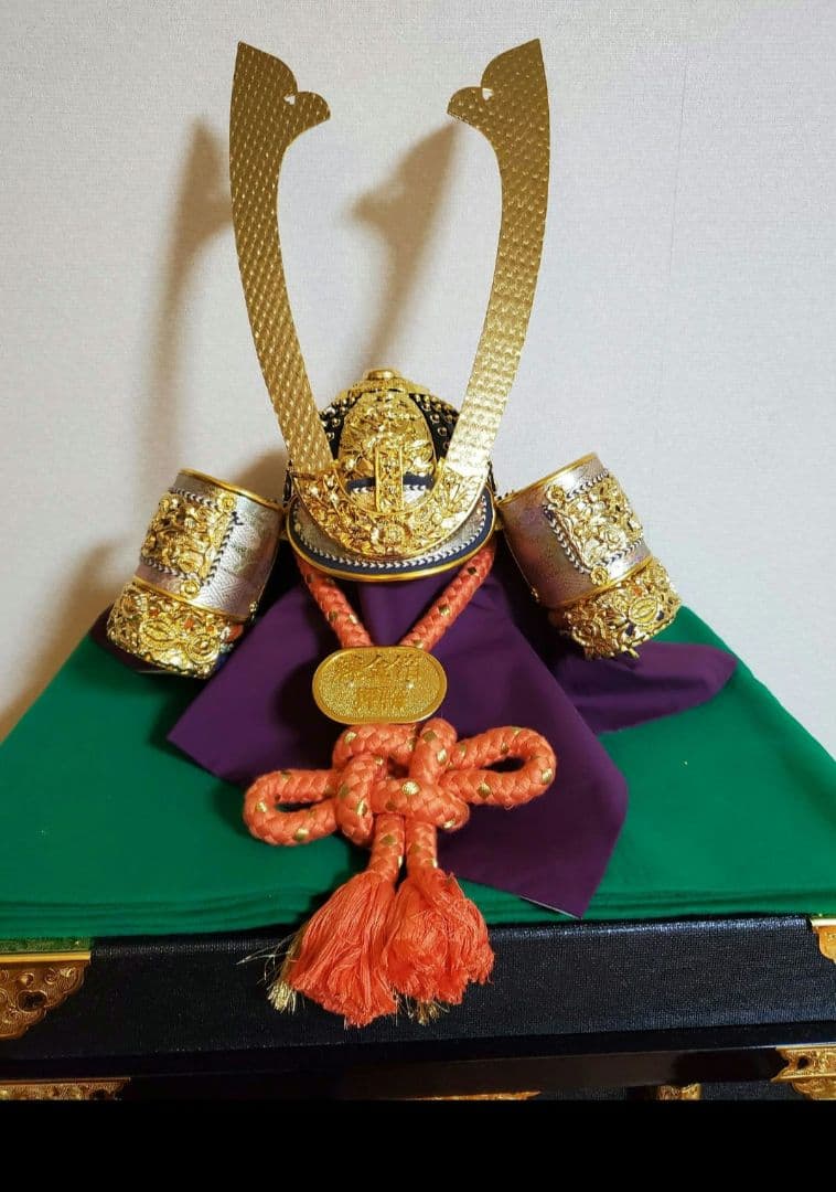 兜飾り一福作本金箔押小札兜